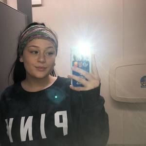 Meet your Posher, Molly